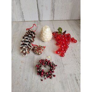 Pinecone grape cranberry ornament Xmas set heart unique